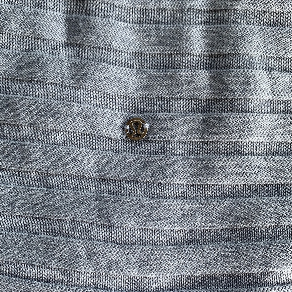 Lululemon Rejuvenate Scarf/Wrap - Picture 10 of 10